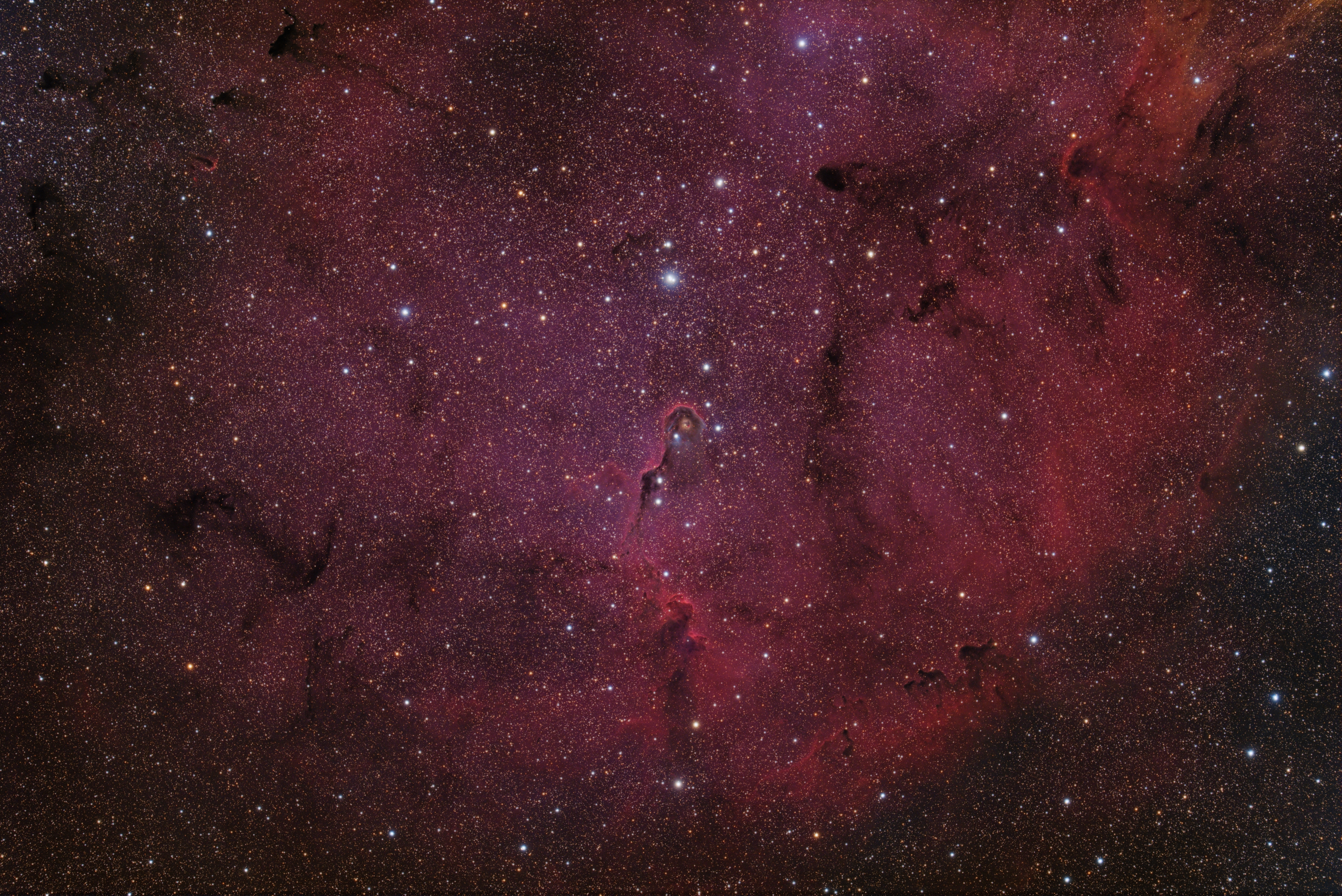 IC1396-223snRGB-3688x2464-newprocc