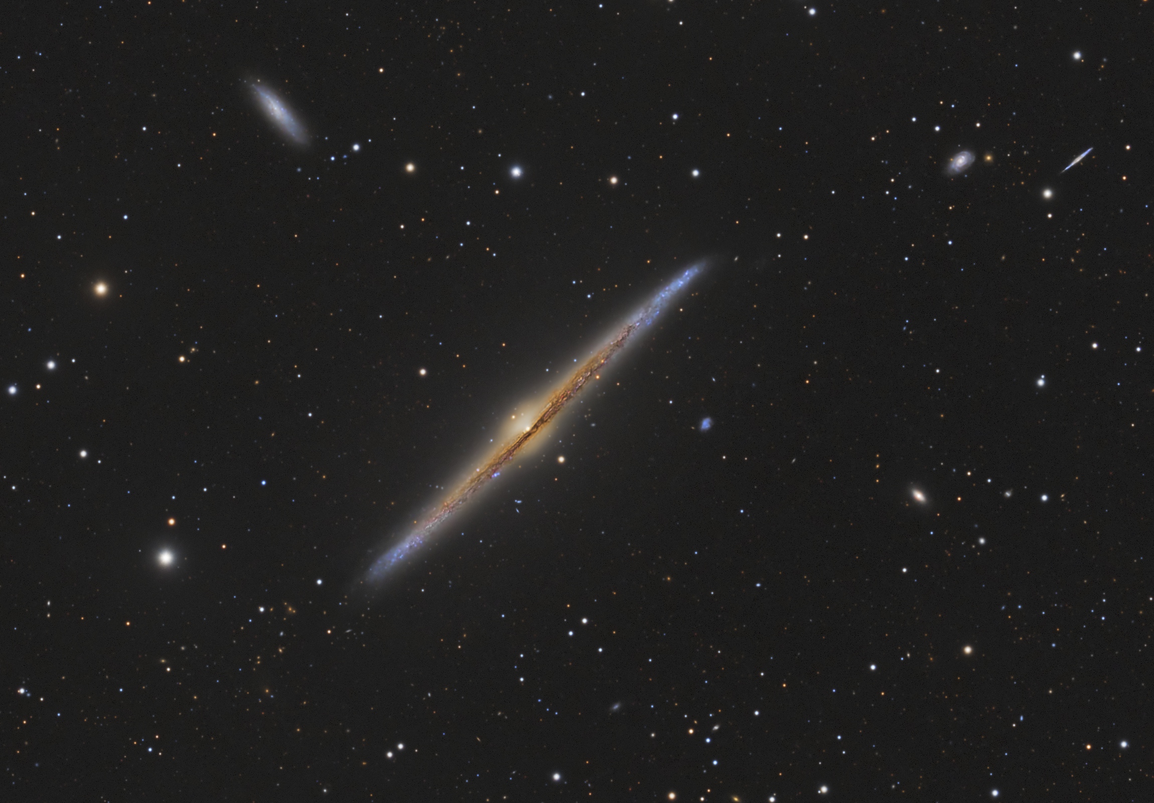 NGC4565-7-vyrez